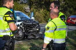 Twee gewonden bij kop-staart botsing in Hilversum