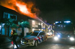Uitslaande brand op zolder van woning in Bussum