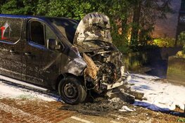 Bestelbus uitgebrand in Hilversum