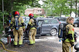 Beginnende autobrand bij hockeyclub Hilversum