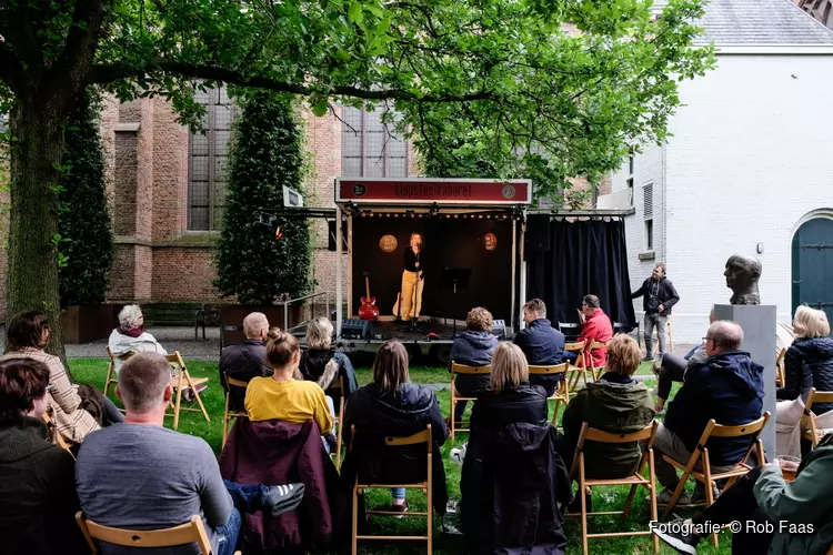 Cabaret tussen de koeien