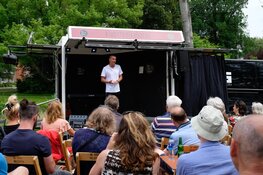 Cabaret tussen de koeien