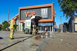 Lading van veegwagen in brand op Hilversumse markt