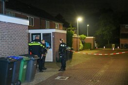 Tenminste vijf schoten in Hilversumse straat