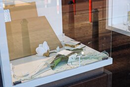 Inbraak bij juwelier CaRe in Huizen