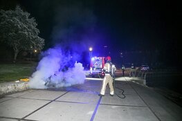 Scooter door brand verwoest in park in Hilversum