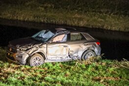 Automobiliste slaat over de kop op A27