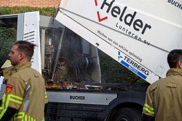 Veegwagen bijna in brand in Bussum