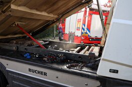 Veegwagen bijna in brand in Bussum