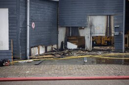 Grote brand in bedrijfspand aan de Nijverheidslaan in Weesp