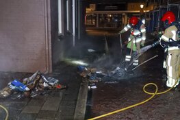 Brandstichting achter boekhandel in Bussum