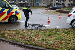 Fietser aangereden op rotonde in Bussum