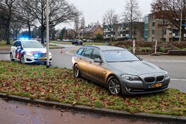 Fietser aangereden op rotonde in Bussum