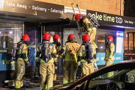 Brand door explosie bij afhaalrestaurant in Bussum