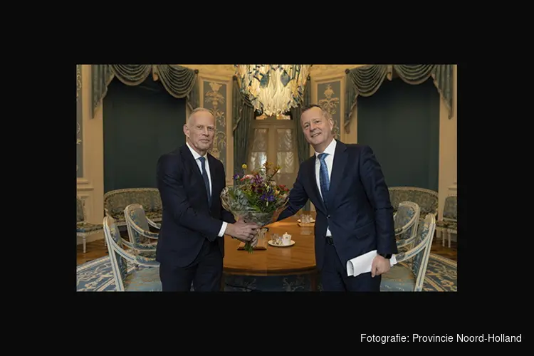 Beëdiging herbenoemde burgemeester van Gooise Meren