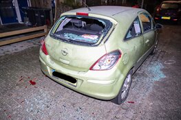 Auto vernield in Huizen