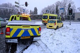 Botsing op afrit Naarden door gladheid