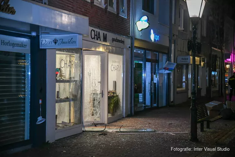 Getuigenoproep plofkraak bij winkel