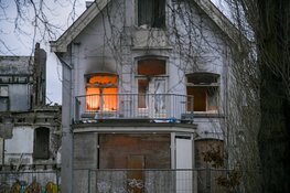 Flinke brand in vrijstaand slooppand in Hilversum