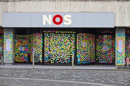 NOS-pand volgepakt met memo-papiertjes