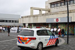 NOS-pand volgepakt met memo-papiertjes