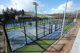 Coronel Sports Huizen opent 4 gloednieuwe outdoor padelbanen