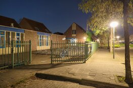 Basisschool in Huizen gesloten vanwege dreiging