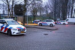 Autodief crasht tijdens politieachtervolging en vlucht te voet verder