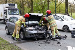 Aanrijding in Huizen, meerdere hulpdiensten aanwezig