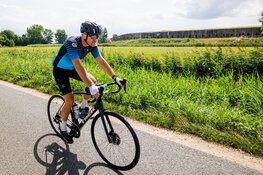 Fietsen langs werelderfgoed tijdens Ronde van de Stelling van Amsterdam