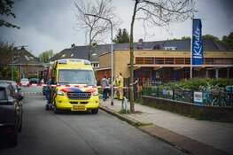 Brandweer en ambulance ter plekke bij kinderdagverblijf voor gevallen man