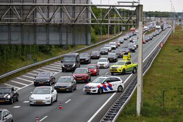 Drie auto`s in botsing op A1 bij Laren