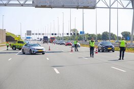 Ongeval op A6, veel file (Naarden)