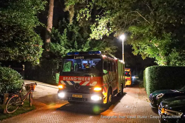 Feestje eindigt in domper: korte brand in schuur Laren