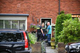 Gewonde en aanhouding na mogelijk steekincident in woning Hilversum