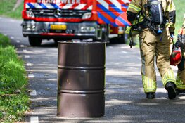 Groot vat in sloot in Muiderberg aangetroffen