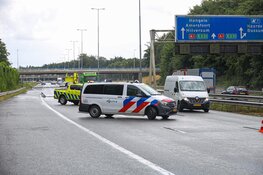 Aanhanger geschaard op A1, Duits gezin komt met de schrik vrij
