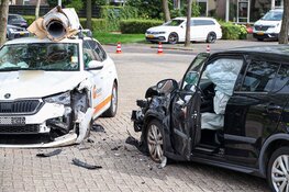 Frontale botsing in Huizen