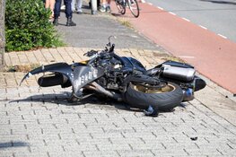 Motorrijder gewond bij ernstig ongeval in Huizen