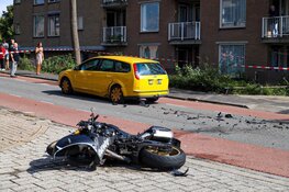 Motorrijder gewond bij ernstig ongeval in Huizen