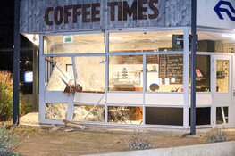 Explosie bij koffiezaak op station Bussum-Zuid