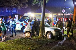 Twee gewonden bij eenzijdig ongeval in Huizen