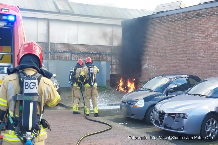 Scooter door brand verwoest in Hilversum
