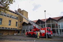 Schoorsteen afgebroken door storm in Bussum