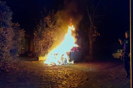 Twee verdachte autobranden in dezelfde nacht in 't Gooi