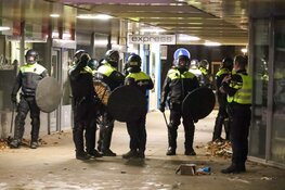 Mobiele eenheid ingezet bij ongeregeldheden in Huizen