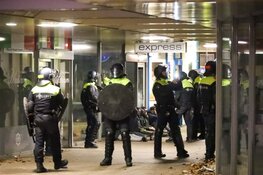 Mobiele eenheid ingezet bij ongeregeldheden in Huizen