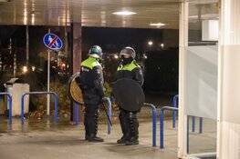 Mobiele eenheid ingezet bij ongeregeldheden in Huizen