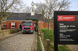 Kantoor Museum Muiderslot loopt vol met water