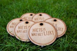 Een groepsuitje vol verrassingen met "Niets Is Wat Het Lijkt!"